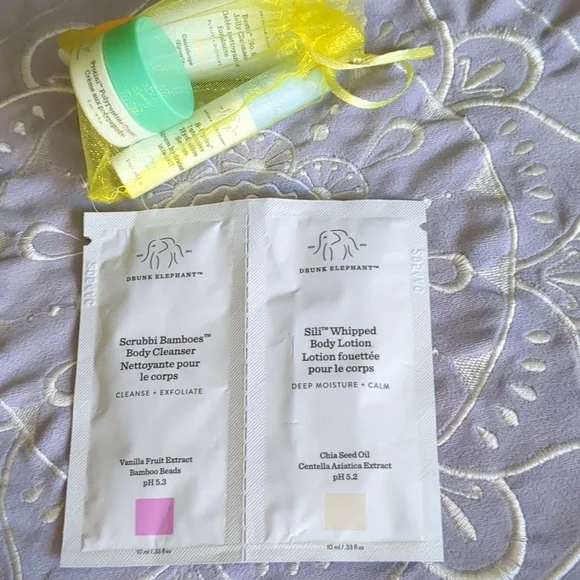 Giftable Drunk Elephant Littles, Samplers, Card, Mini Poster (11x8.5") NIB - Picture 4 of 12